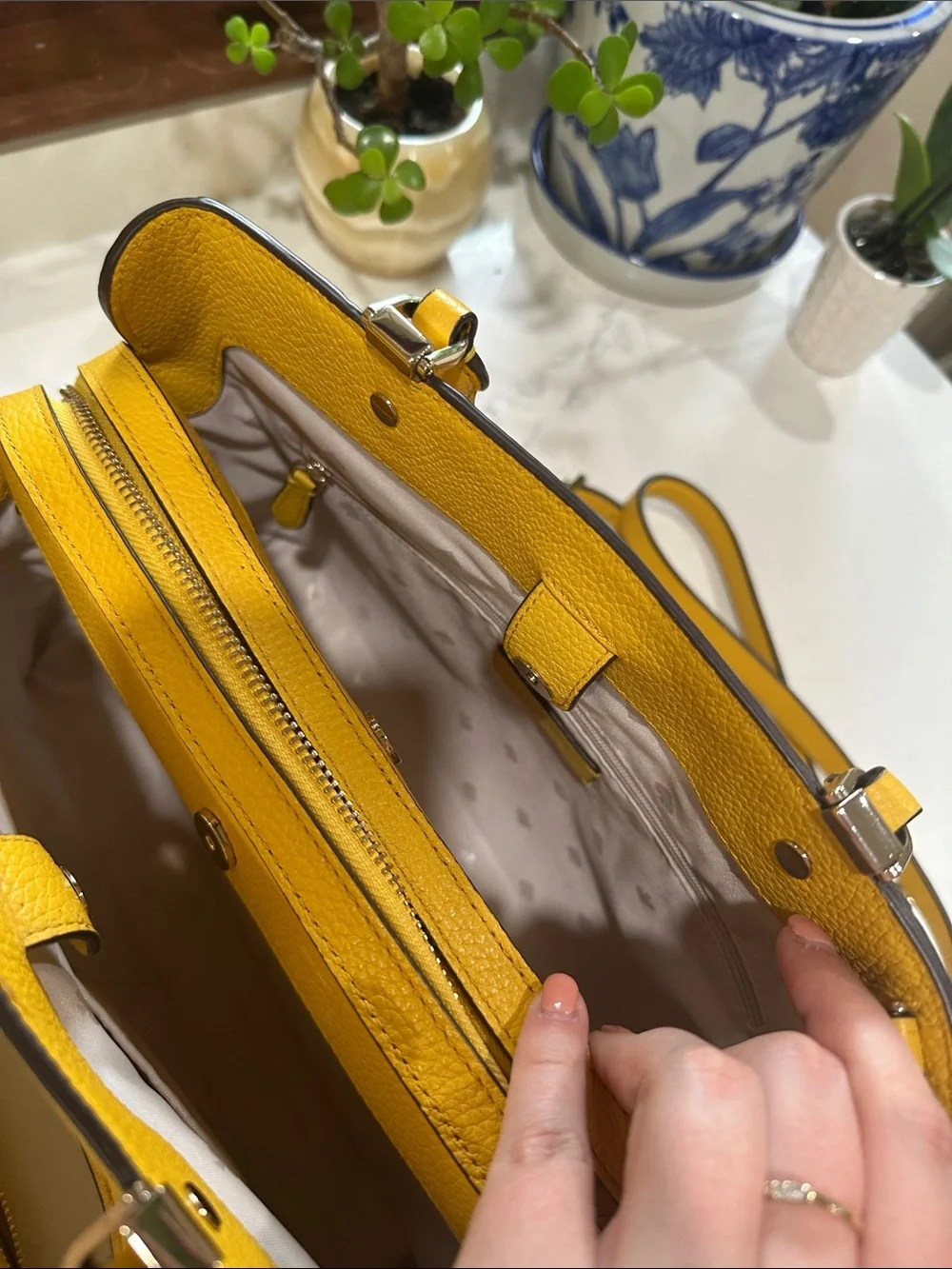kate spade sunflower Yellow medium bag with matching zip wallet and carry strap